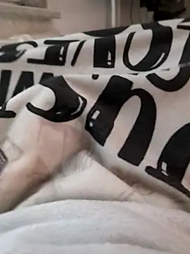 jungerbummser23 online show from November 14, 2025, 5:11 am