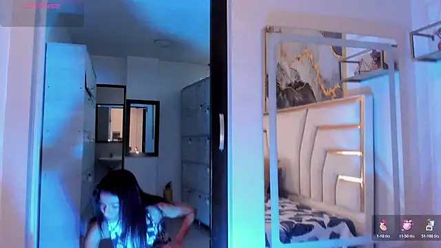 HannaPetit online show from February 23, 2026, 12:28 pm