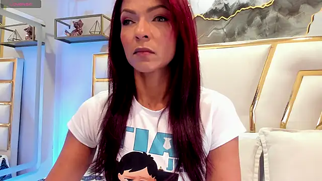 HannaPetit online show from October 22, 2025, 7:02 pm