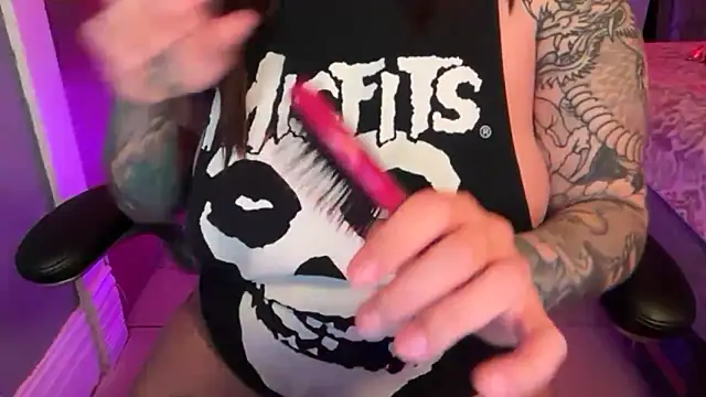 nativepumpkin95 online show from March 8, 2026, 6:06 am