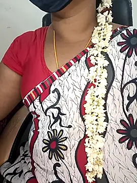 Snapshot of Tamil-hotwife chatting on November 4, 2025, 5:17 pm Tamil-hotwife online show from November 4, 2025, 5:17 pm