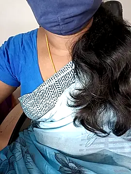 Snapshot of Tamil-hotwife chatting on November 30, 2025, 4:19 pm Tamil-hotwife online show from November 30, 2025, 4:19 pm