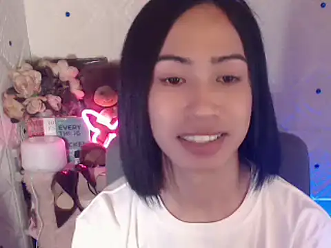 Snapshot of Lemonadexxx chatting on February 24, 2025, 11:54 am Lemonadexxx online show from February 24, 2025, 11:54 am