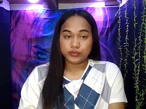 Snapshot of bettina_love chatting on November 21, 2025, 4:28 pm bettina love online show from November 21, 2025, 4:28 pm