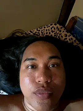 Snapshot of bettina_love chatting on December 2, 2025, 7:21 am bettina love online show from December 2, 2025, 7:21 am