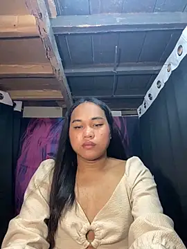 Snapshot of bettina_love chatting on November 14, 2025, 8:07 am bettina love online show from November 14, 2025, 8:07 am