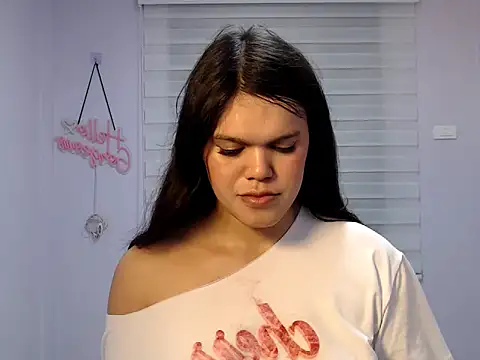 Snapshot of Miss_Ivanawolf chatting on May 10, 2026, 1:14 pm Miss Ivanawolf online show from May 10, 2026, 1:14 pm