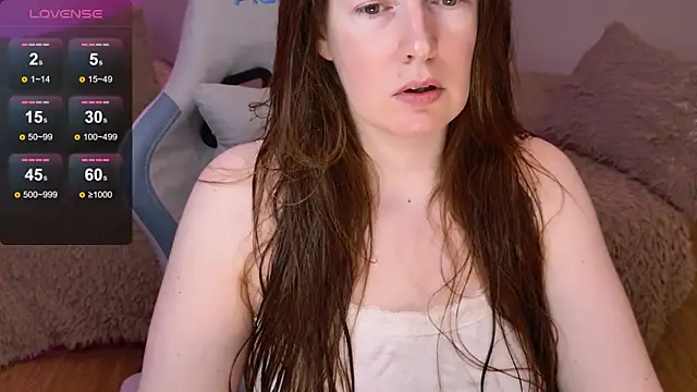 Snapshot of Kira_land chatting on May 17, 2026, 9:04 pm Kira land online show from May 17, 2026, 9:04 pm