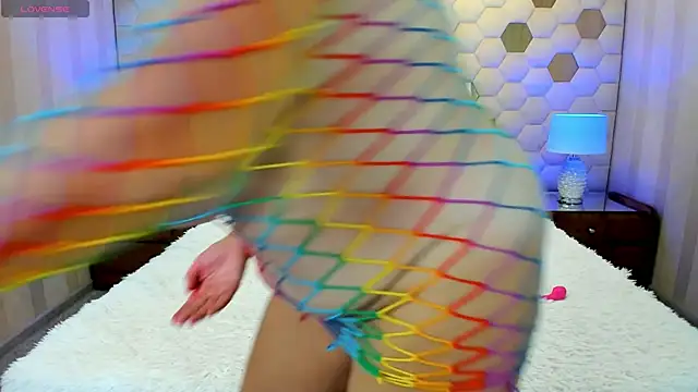 Snapshot of XLindaMilfX chatting on October 12, 2025, 8:10 pm XLindaMilfX online show from October 12, 2025, 8:10 pm