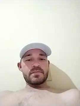 Snapshot of dottado05 chatting on October 12, 2025, 8:32 pm dottado05 online show from October 12, 2025, 8:32 pm