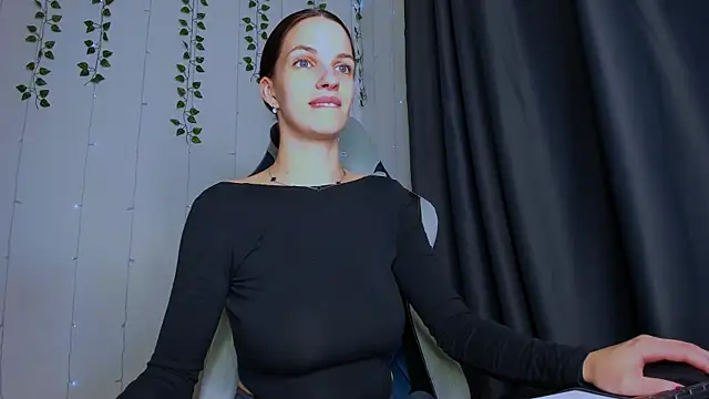 KarlaSim online show from October 24, 2025, 10:31 pm