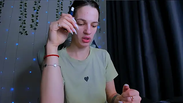 KarlaSim online show from February 27, 2026, 12:00 am