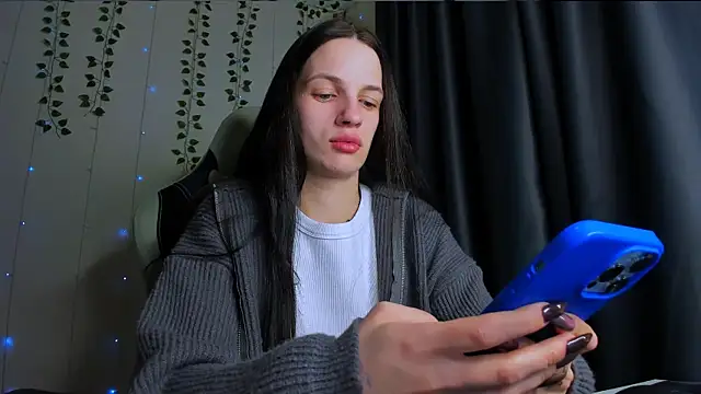 KarlaSim online show from February 10, 2026, 11:04 pm