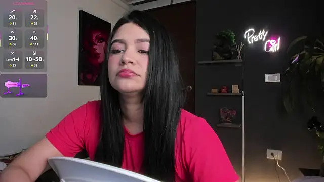 Snapshot of Emilyjhonson_01 chatting on July 9, 2026, 1:43 pm Emilyjhonson 01 online show from July 9, 2026, 1:43 pm