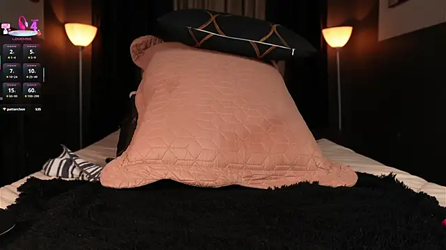 Emilyjhonson 01 online show from October 1, 2025, 2:06 am