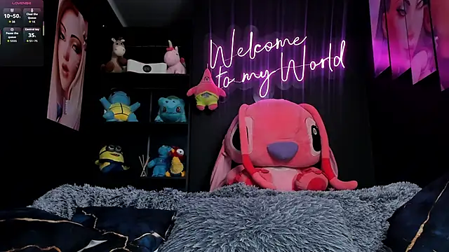 Emilyjhonson 01 online show from November 18, 2025, 11:57 am