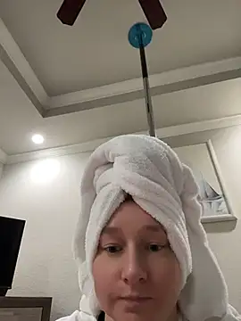 Vivian MayXxX online show from April 21, 2026, 5:30 pm