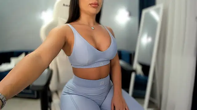 Snapshot of _missperfection_ chatting on June 16, 2026, 1:38 am missperfection online show from June 16, 2026, 1:38 am