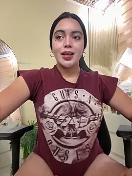 HotstuffCherrySummer online show from October 20, 2025, 10:27 am