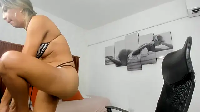 sofia valencia ms online show from February 22, 2025, 7:14 pm