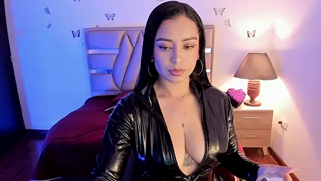 Snapshot of cristie_ortiz chatting on March 4, 2025, 9:22 pm cristie ortiz online show from March 4, 2025, 9:22 pm