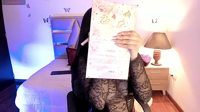 Snapshot of cristie_ortiz chatting on March 18, 2025, 9:53 pm cristie ortiz online show from March 18, 2025, 9:53 pm