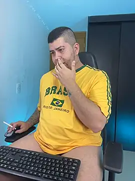 Snapshot of Thomas_chubbyxhot chatting on November 8, 2025, 3:10 am Thomas chubbyxhot online show from November 8, 2025, 3:10 am