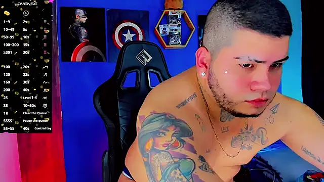 Snapshot of Thomas_chubbyxhot chatting on October 29, 2025, 3:05 am Thomas chubbyxhot online show from October 29, 2025, 3:05 am