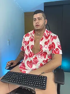 Snapshot of Thomas_chubbyxhot chatting on November 10, 2025, 11:10 pm Thomas chubbyxhot online show from November 10, 2025, 11:10 pm