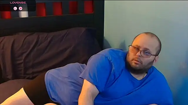 Snapshot of lefty15242 chatting on November 15, 2025, 7:01 am lefty15242 online show from November 15, 2025, 7:01 am