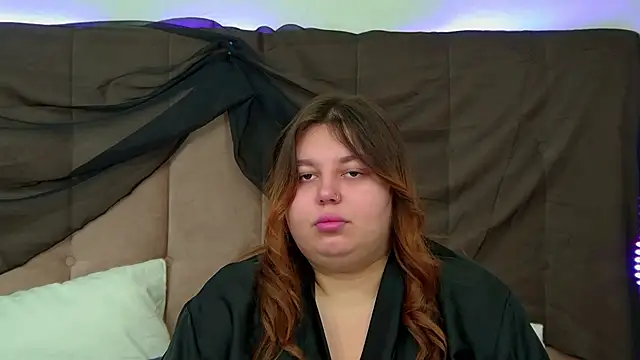 LillianKim online show from October 26, 2025, 7:09 am