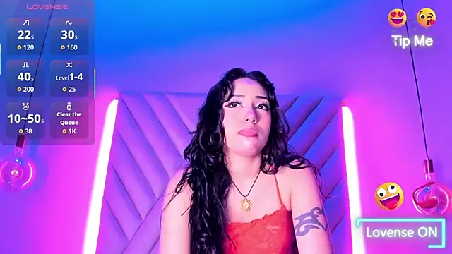 zarahfoster online show from March 14, 2026, 4:29 am