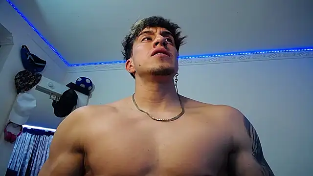 Snapshot of strongboy_ chatting on October 8, 2025, 6:52 pm strongboy online show from October 8, 2025, 6:52 pm