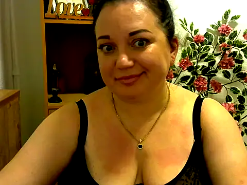 Snapshot of AmanaGi chatting on October 28, 2025, 5:12 pm AmanaGi online show from October 28, 2025, 5:12 pm