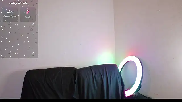 -Camila  online show from September 28, 2025, 3:30 pm