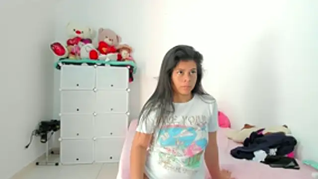 sweetnia online show from April 2, 2026, 5:52 pm