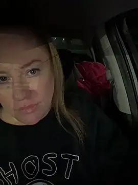 Snapshot of cinnatitties chatting on November 5, 2025, 7:00 am cinnatitties online show from November 5, 2025, 7:00 am