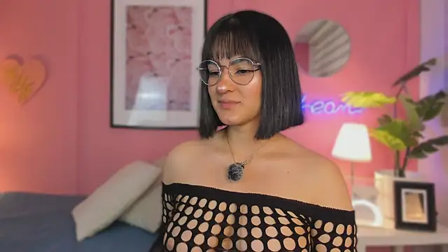 Snapshot of SoySaraa chatting on January 14, 2026, 6:17 am SoySaraa online show from January 14, 2026, 6:17 am