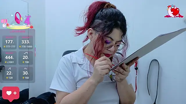 Snapshot of Catwhite_ chatting on March 10, 2025, 3:30 pm Catwhite online show from March 10, 2025, 3:30 pm