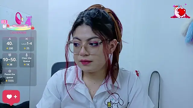 Snapshot of Catwhite_ chatting on March 10, 2025, 12:28 pm Catwhite online show from March 10, 2025, 12:28 pm