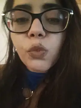Snapshot of AriaRussell chatting on May 16, 2026, 10:47 am AriaRussell online show from May 16, 2026, 10:47 am