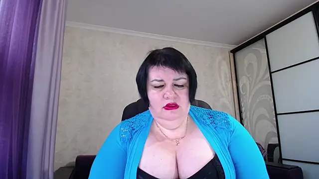 JuicyLady Di online show from October 23, 2025, 5:06 am