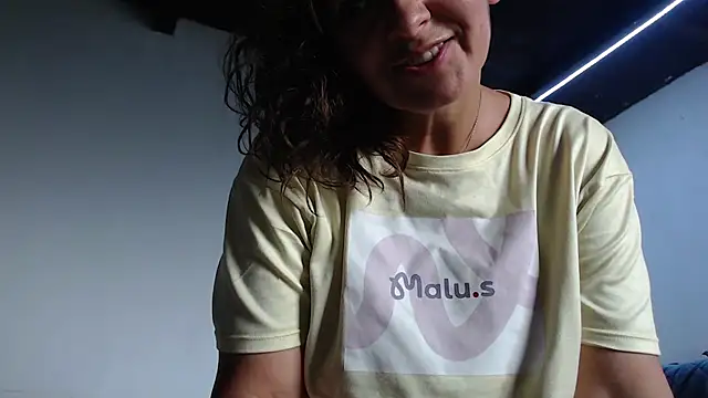 maya hottt online show from February 17, 2026, 12:13 pm