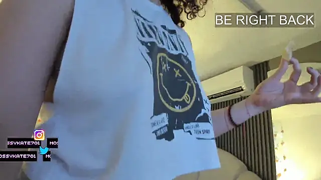 Katemoss70 online show from November 16, 2025, 12:32 pm