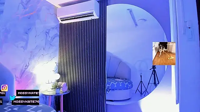 Katemoss70 online show from September 19, 2025, 12:31 pm