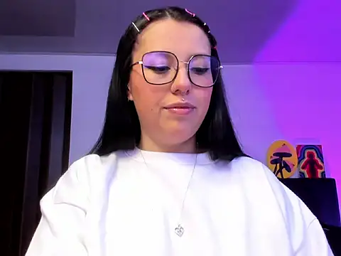 lia minami online show from March 10, 2026, 4:38 am