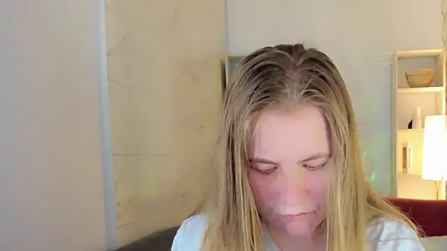 JadeSoft online show from November 12, 2025, 8:34 pm