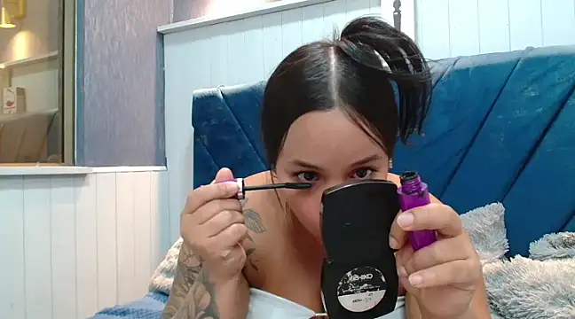 EmilyQueen3x online show from March 12, 2025, 8:20 pm