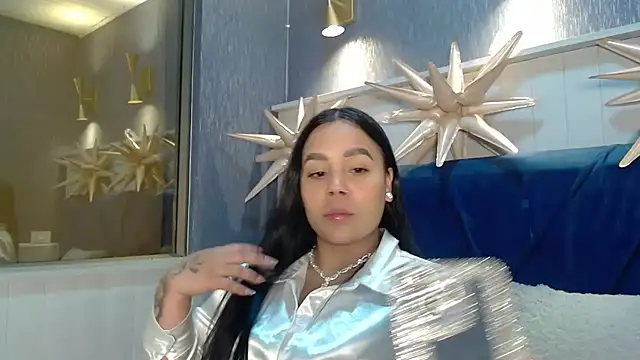 EmilyQueen3x online show from December 21, 2025, 5:36 pm