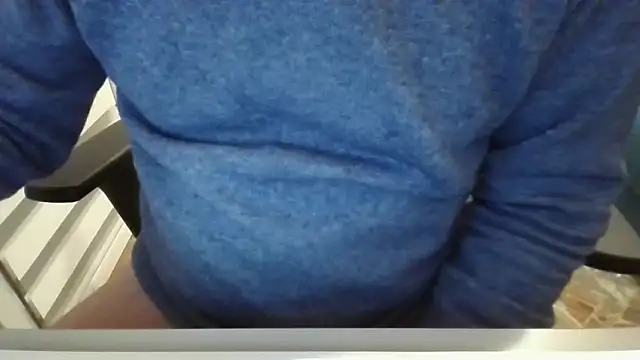 alessexxx24 online show from March 7, 2025, 8:33 pm